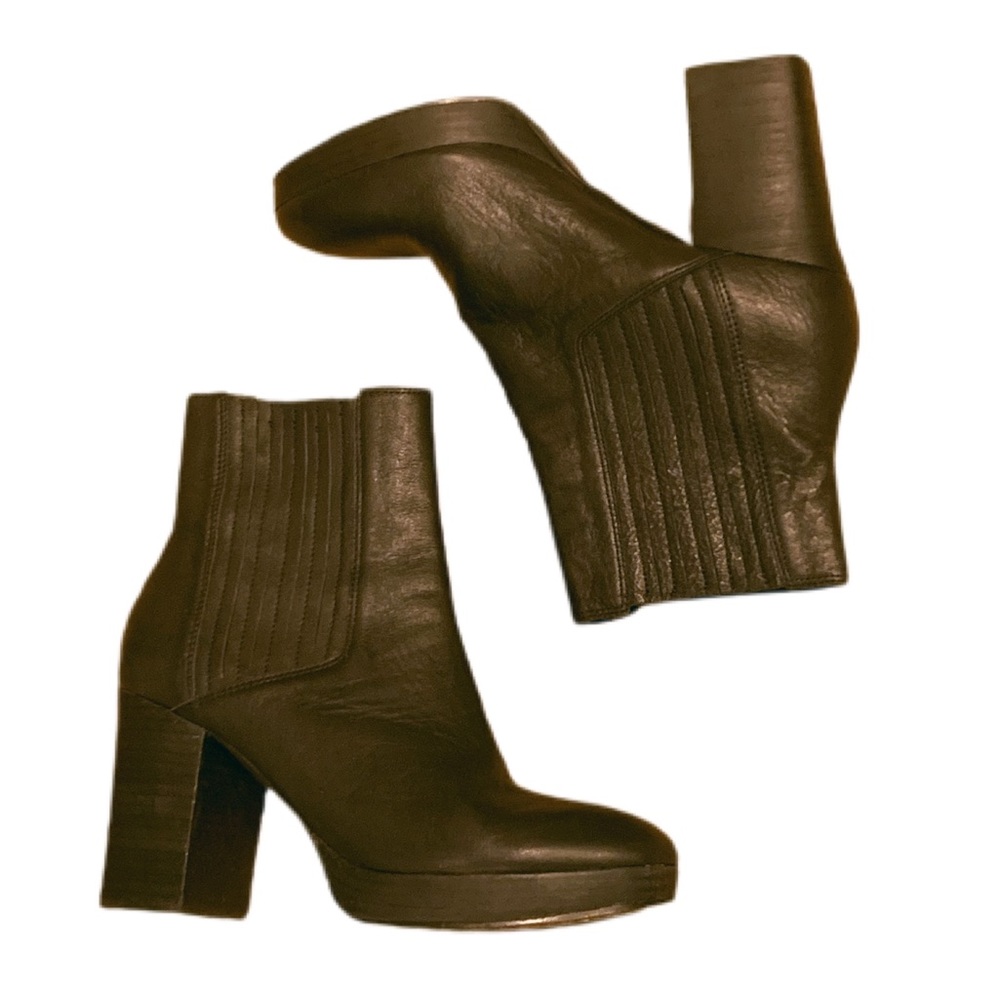 Eileen Fisher black leather boots size 9